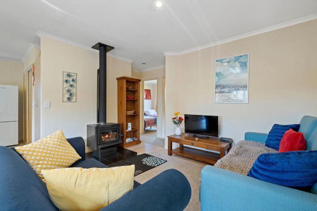 Korimako Ridge - Lake Hawea Holiday Home ภายนอก รูปภาพ