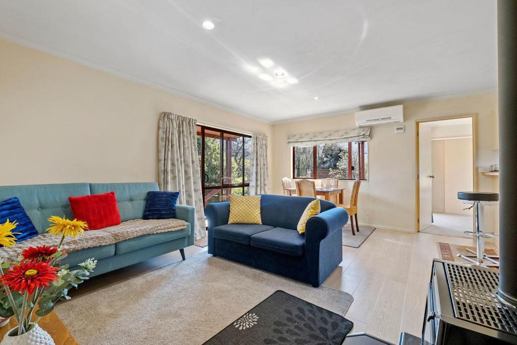 Korimako Ridge - Lake Hawea Holiday Home ภายนอก รูปภาพ