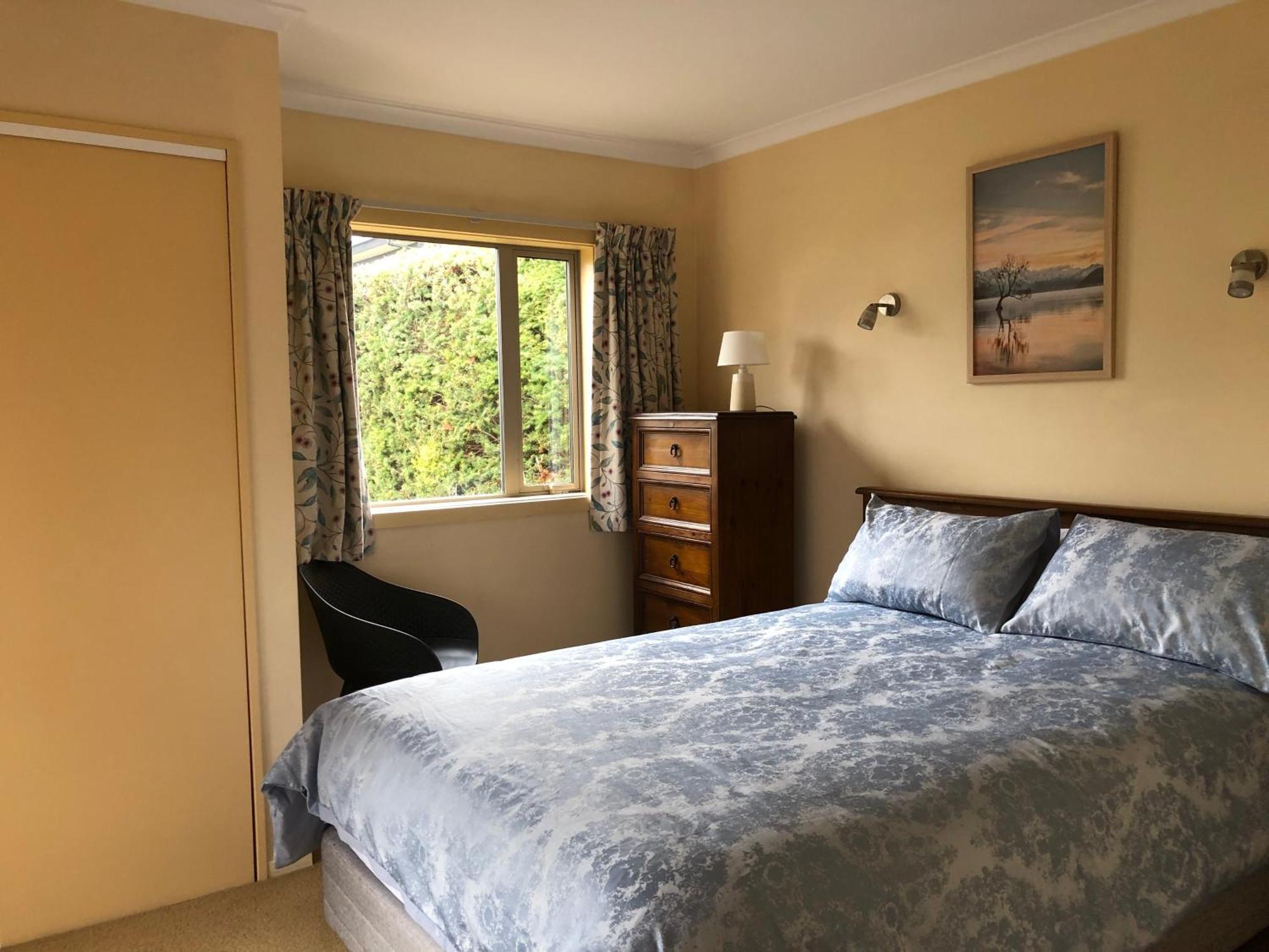 Korimako Ridge - Lake Hawea Holiday Home ภายนอก รูปภาพ
